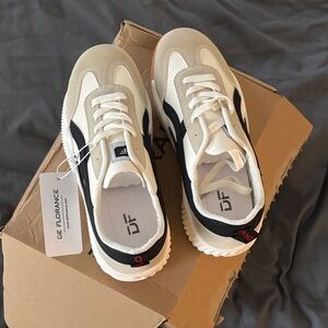 DE Florance Cream, White and Black Sneakers